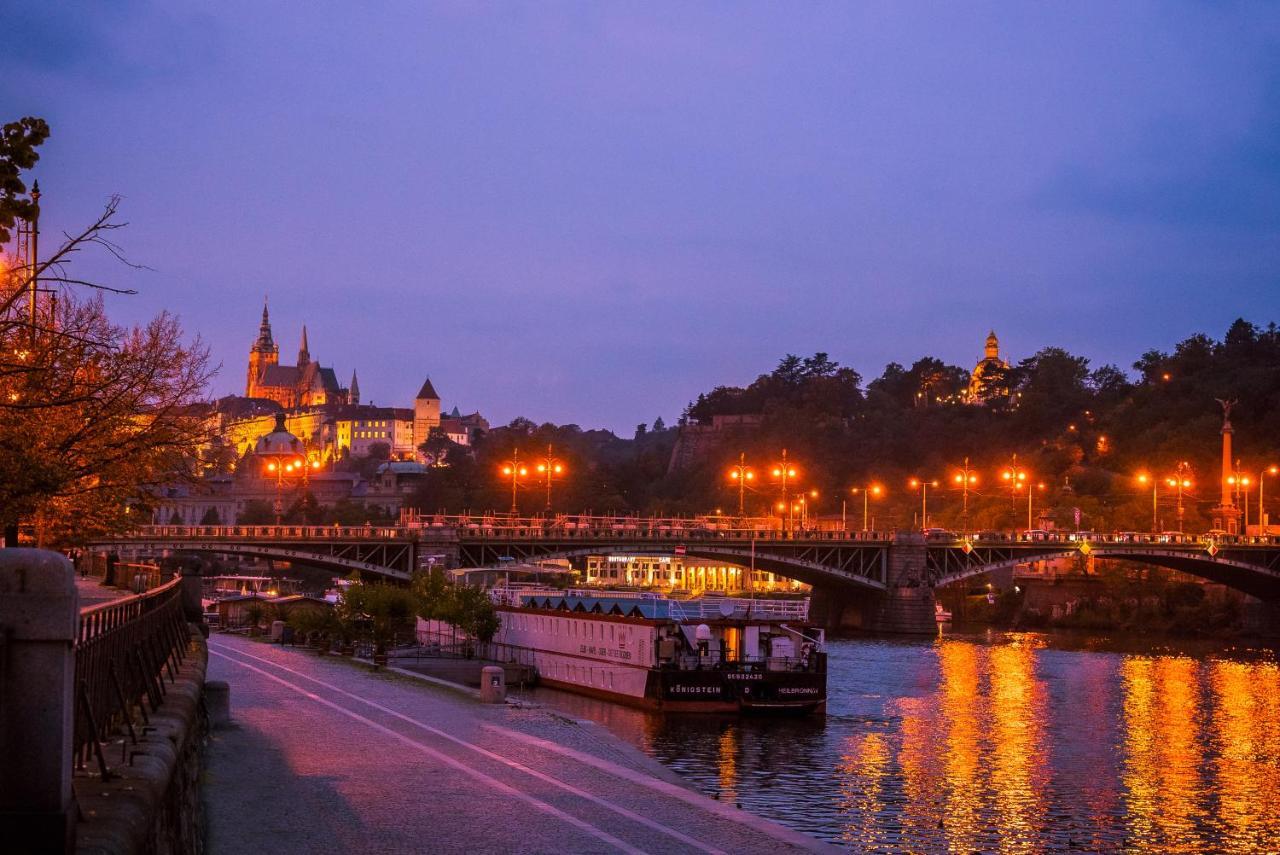 River Hotel Koenigstein Прага Экстерьер фото